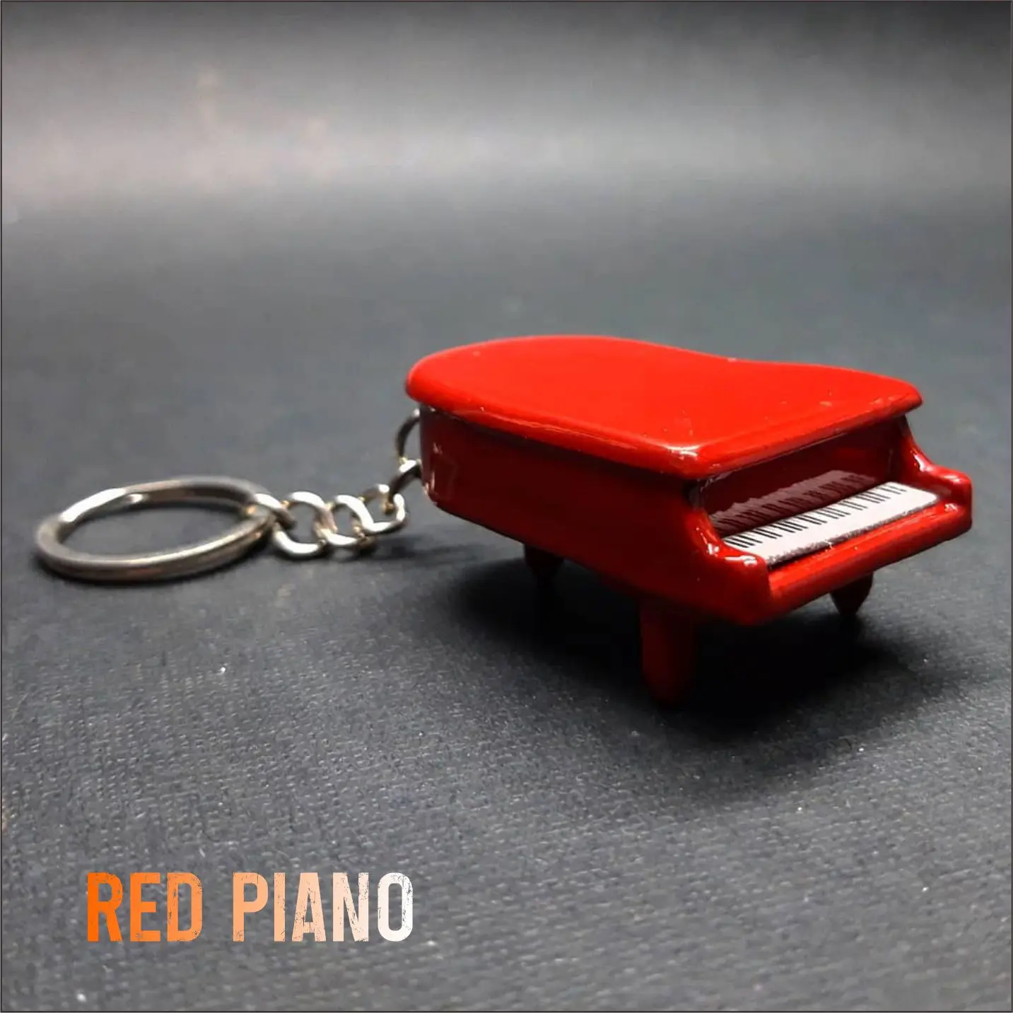 wooden Piano Keychain For Key decoration Gifts and Souvenir Musical Instrument beautiful Accessories