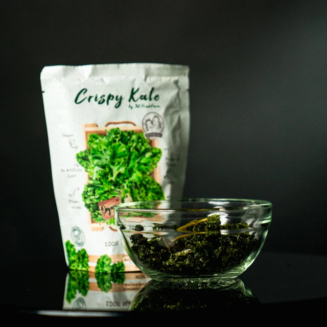 Ready to eat 100% Organic Premium Quality Crispy Kale Product of Thailand Vegetable Snack