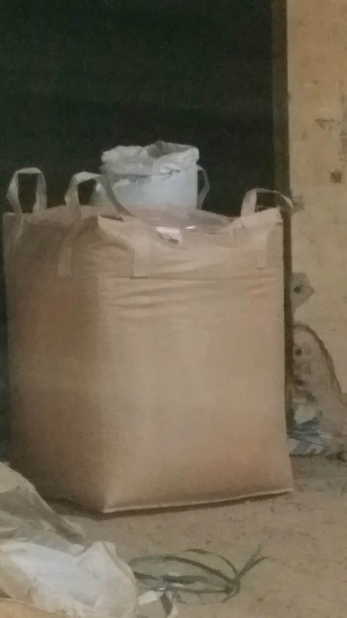 Corn Cob for Mushroom Cultivation Material / Corn Cob Powder, Meal, Granule, Pellets in Europe