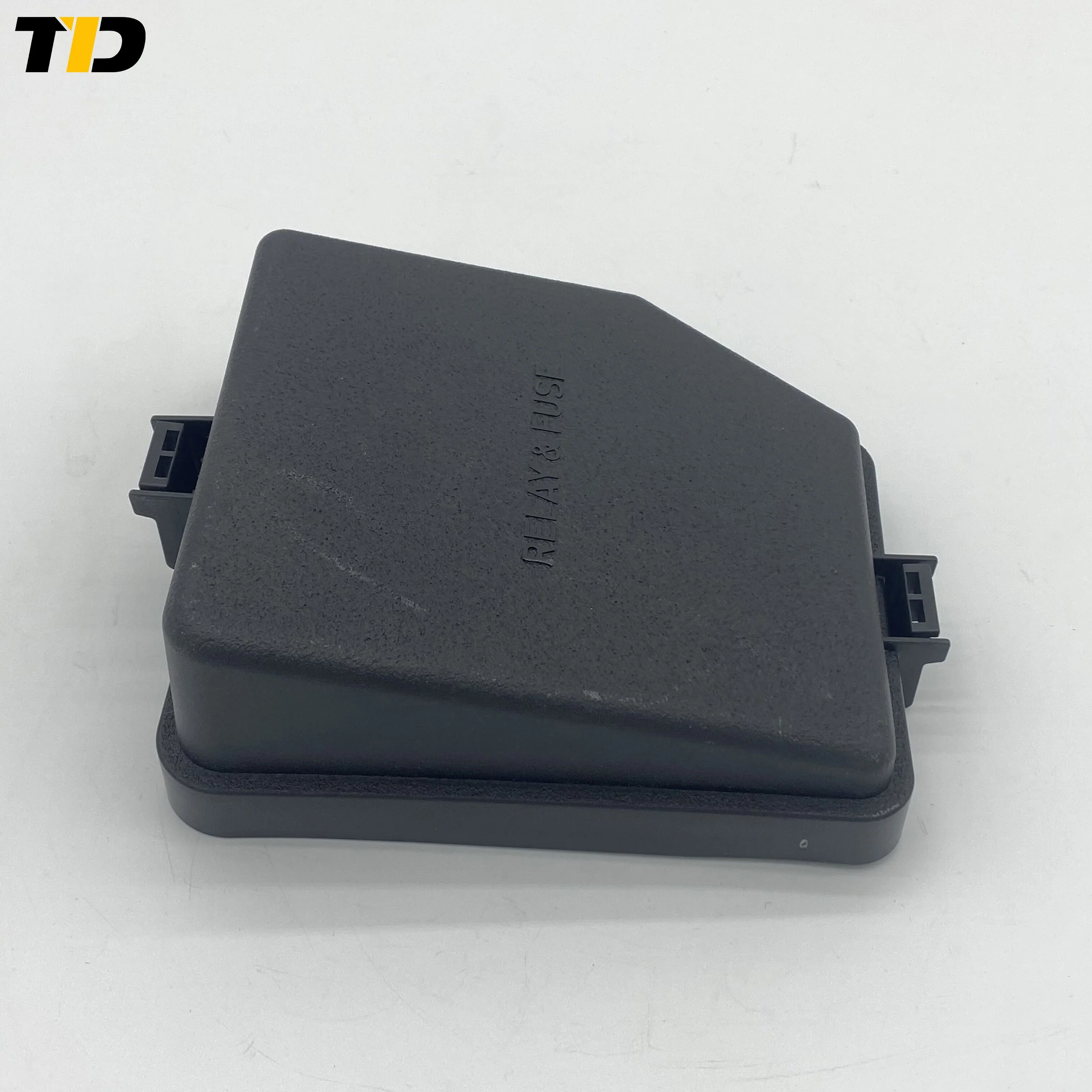 82662-42650 fuse box Upper Cover For Toyota RAV4 82662-42450 82662-42670 82662-42A40 82662-0R260 82662-0R270