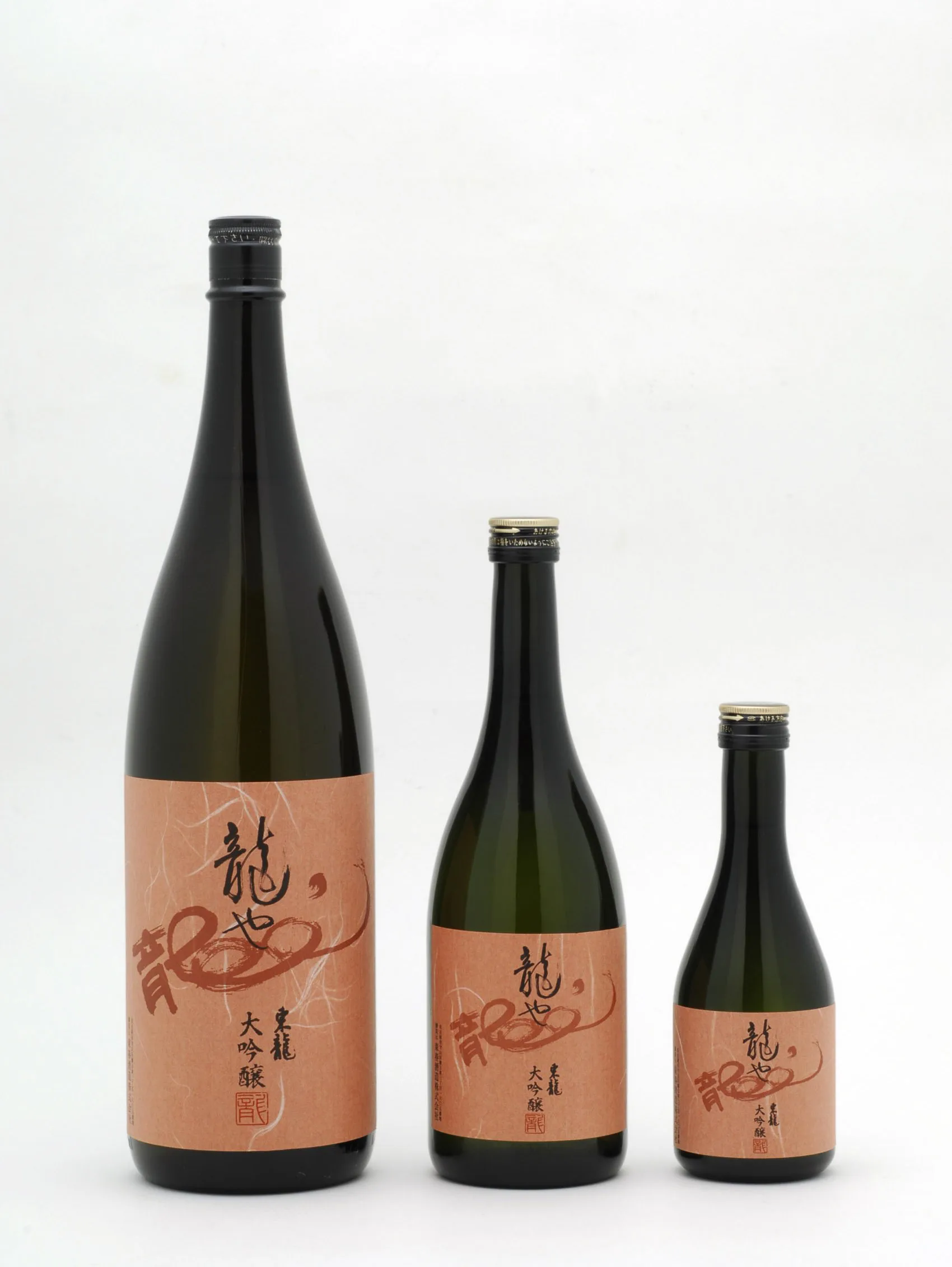 Dry Clear Fresh Taste Good Flavor Sake alcoholic beverages Made in Japan Japanese Brand Rice Sake