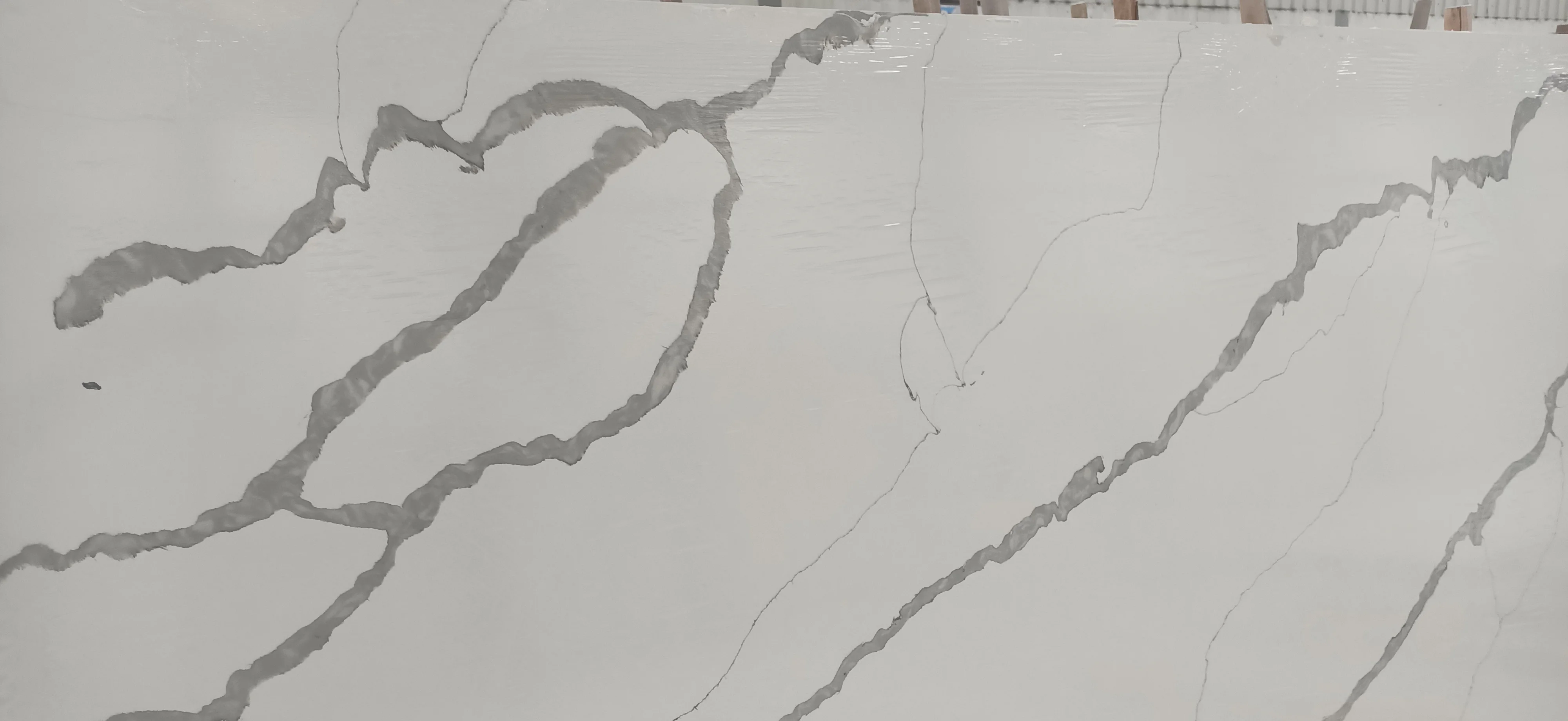 Высококачественный натуральный спроектированный кварцевый камень Мишель Анжело для кухонной столешницы и столешницы