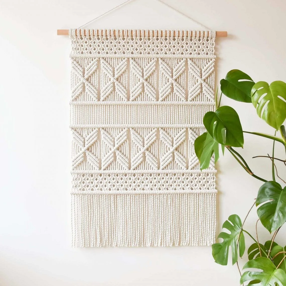 Luxury Wall Hanging Decoration Hand Knitted Wall Hanging for Home and Living Room Decorations
