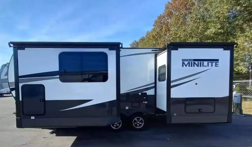 2024 Newest vehicle style motor home camper mini lightweight camper caravan for sale