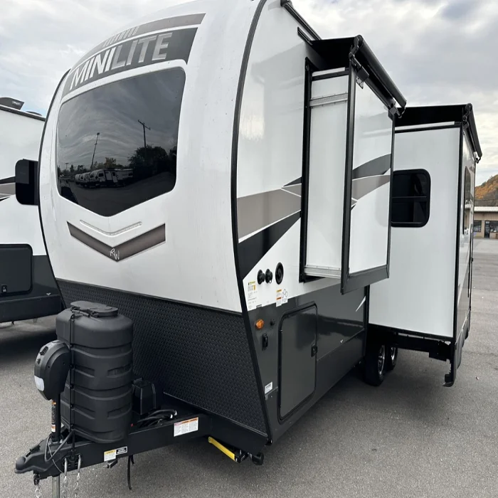 Hot Sale Mini lite Camper trailers 22.31FT Off Road Caravann RV Van Camper Travel Trailer with double bed and kitchen