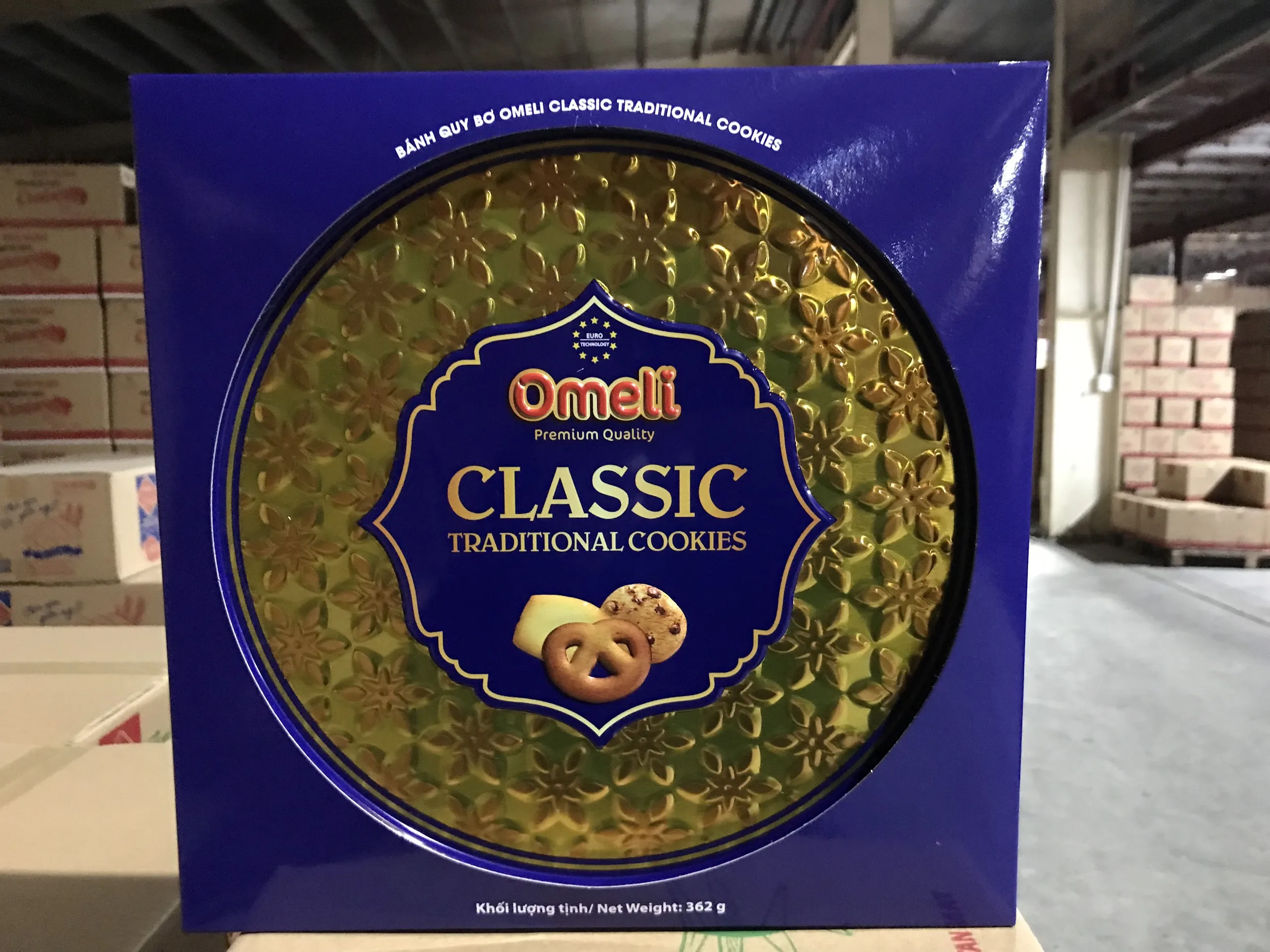 Assorted biscuit in tin box - Butter cookies High Quality Various Shapes Made in Vietnam - 12 month shelf-life