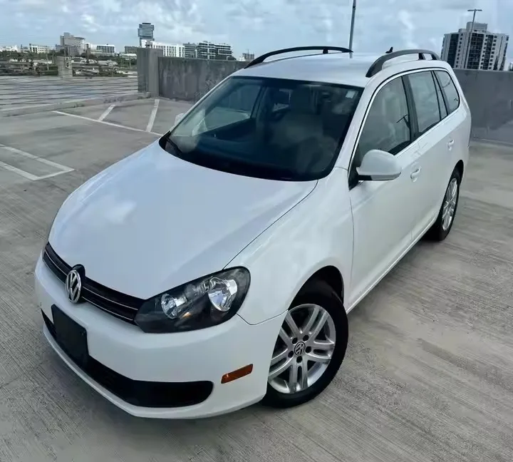 Neatly Used 2014 Volks-wagen Jet-ta Sport-Wagen TDI Turbo-diesel 4-Cylinder Mostly Warm Climate-Owned Vehicle for Sale
