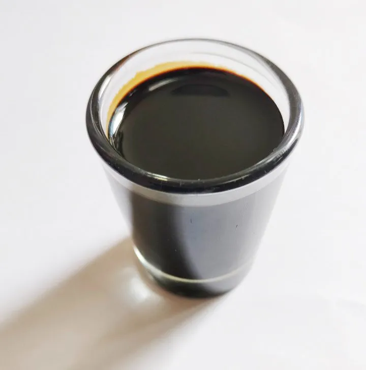 CNSL Рафинированное или необработанное масло кешью nhut shell liquid небольшое количество низкая стоимость доставки Премиум качество