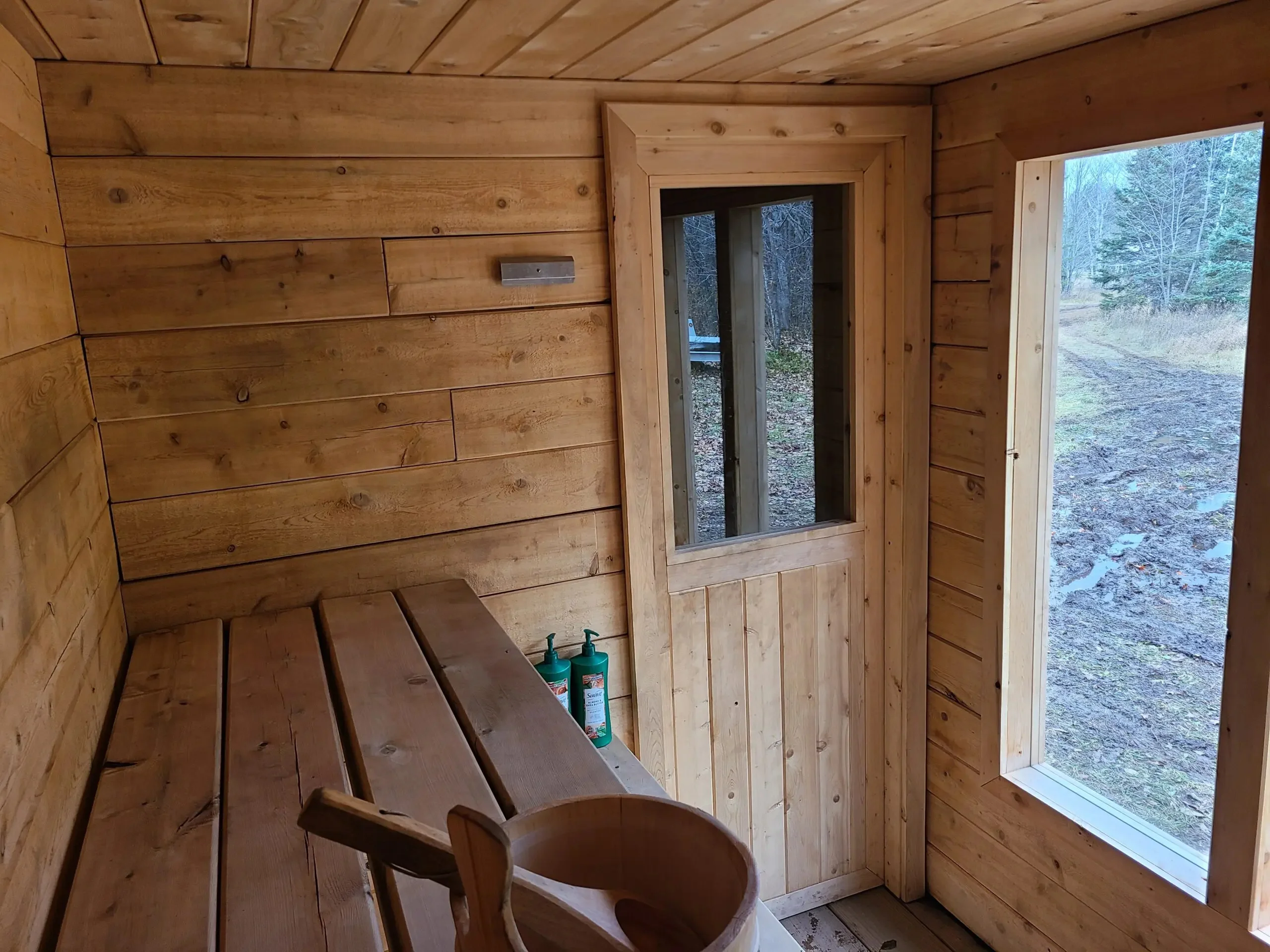 Portable Outdoor Wooden Sauna Mobile Travel Sauna Trailer Multifunctional Steam Bath Cabin on Wheels