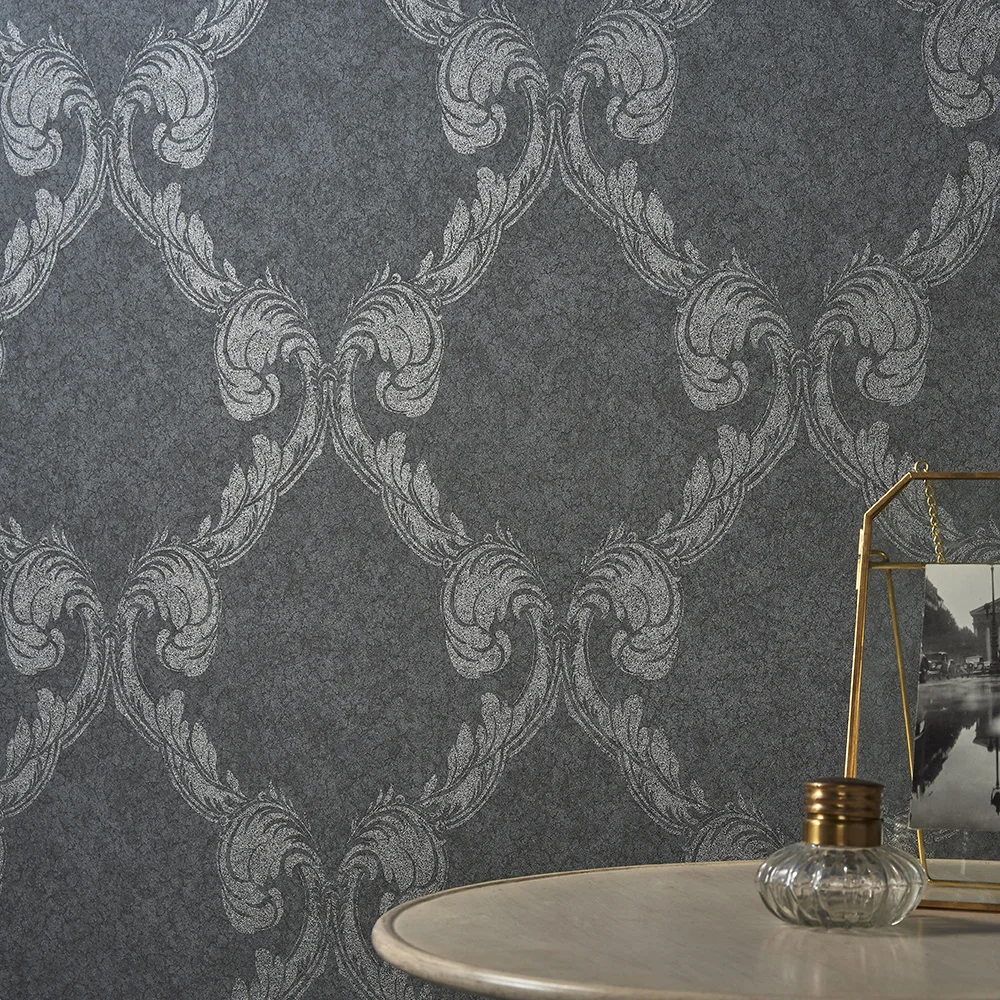 Large white and black damask-patterned durable wallpaper made in Japan creates a rich atmosphere.