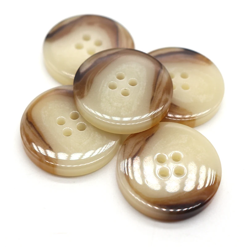 Ky High Quality Customized 15MM 4 Holes Round Sewing Cow Horn Natural Resin Buttons For Shirt Coat Clothes
