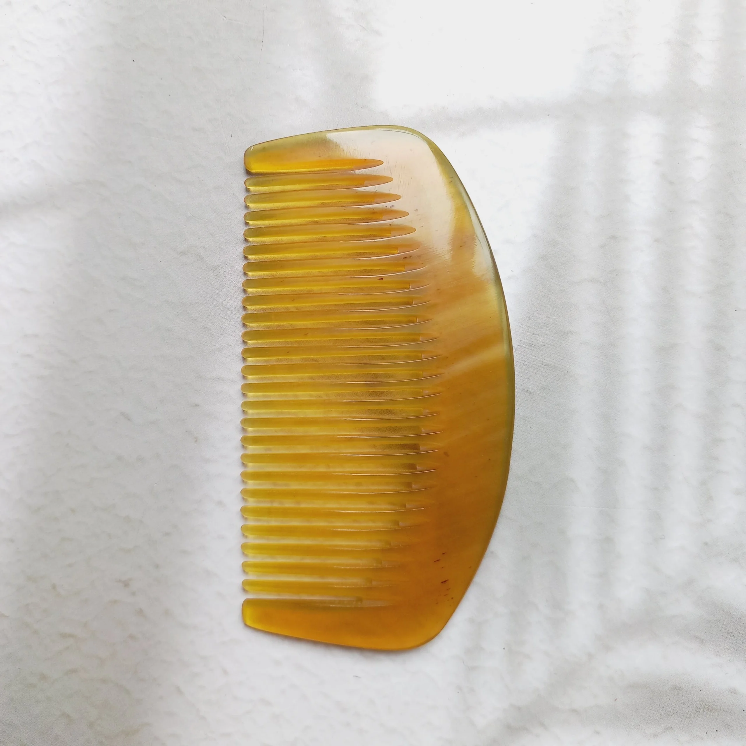 Customized High Quality Customized Handcrafted Natural Horn Comb For Styling Hair Made From Real Buffalo Horn Comb From Vietnam