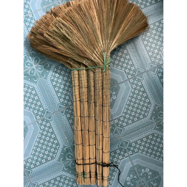 Grass brooms made in Vietnam, wholesale, Brooms are handmade from environmentally friendly materials