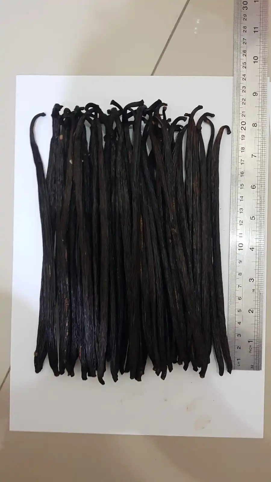 Vanilla Beans Grade Premium Gourmet Vacuum Packing Planifolia Origin Bali 20cm high vanilla contain moist