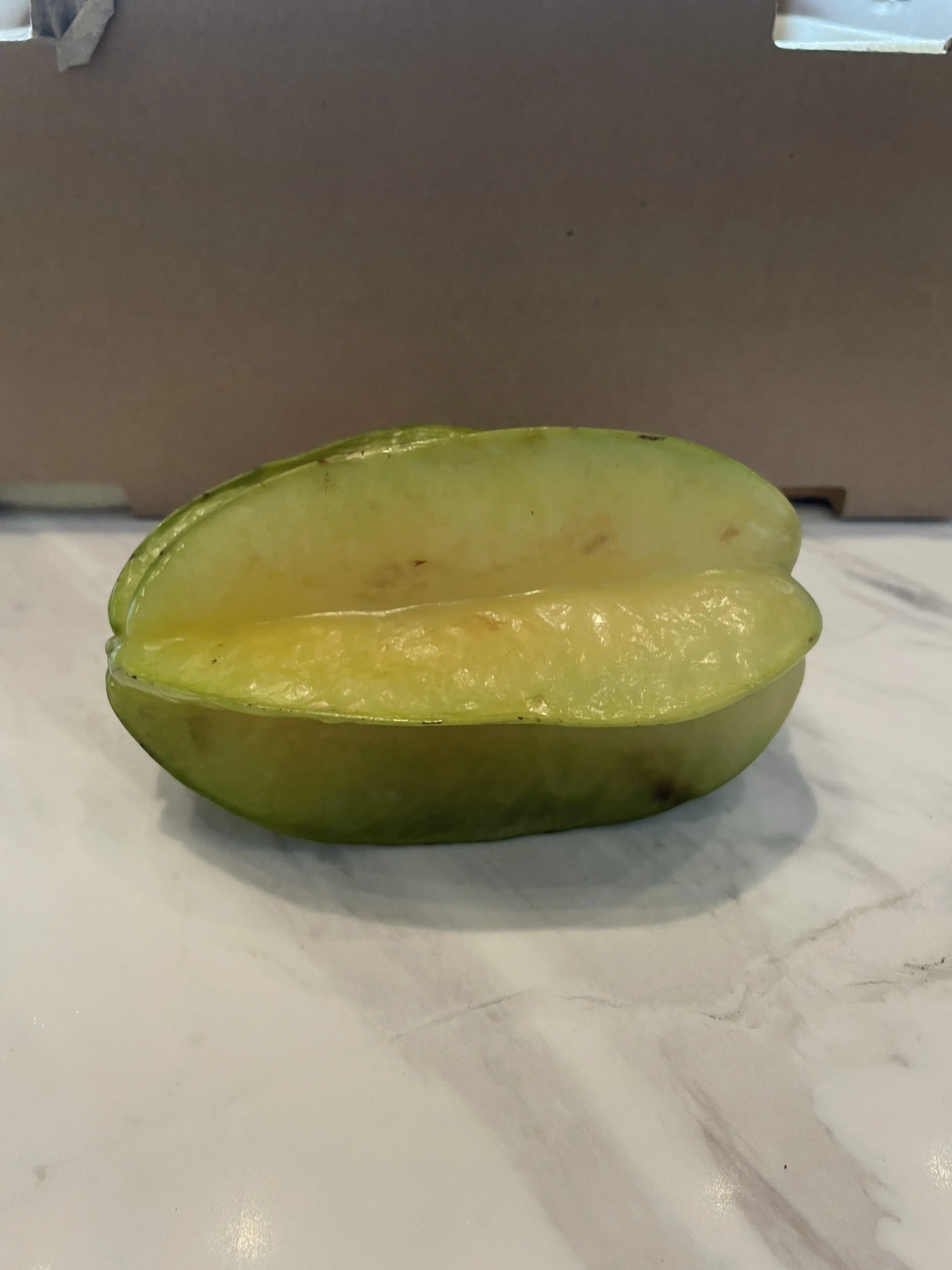 Hot Selling Fresh Starfruit Carambola from Malaysia Export Halal HACCP Premium Organic Malaysia Fruit High Grade Dry Fruits