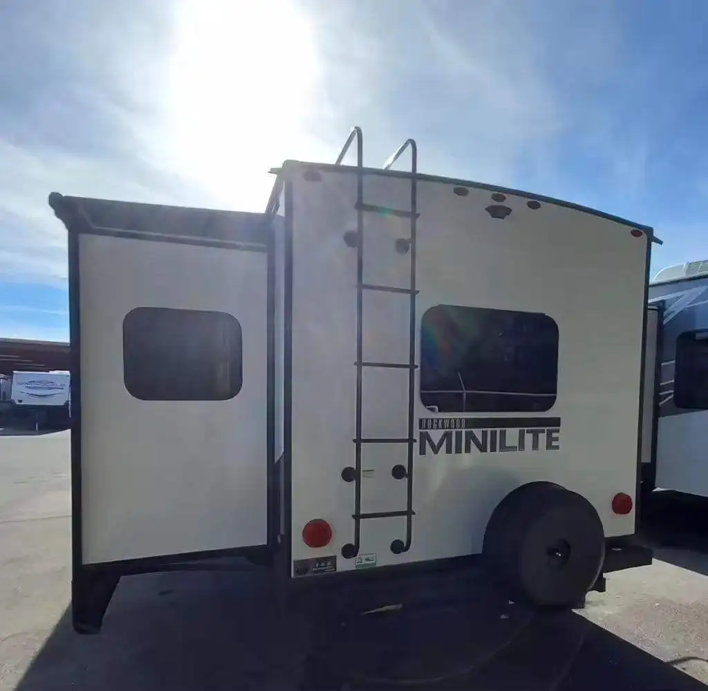 2024 Newest vehicle style motor home camper mini lightweight camper caravan for sale