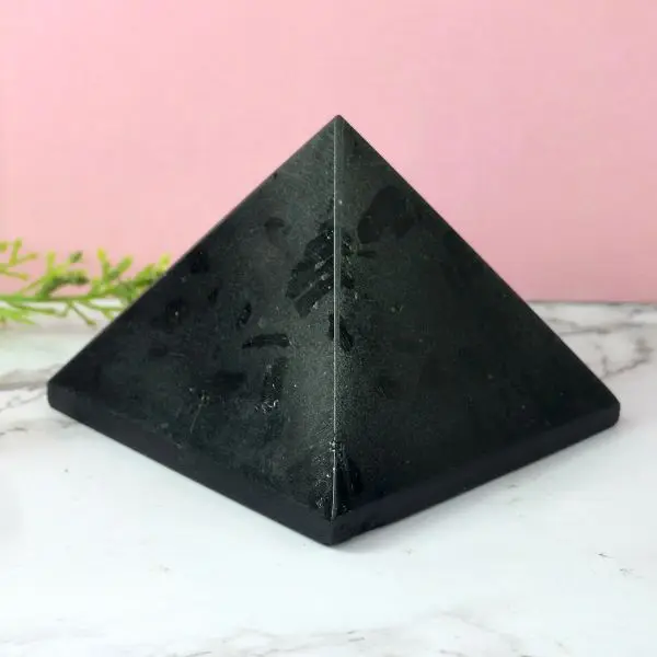 Beautiful Quality Of Black Tourmaline Agate Pyramid High-Polished Natural  Gemstone Wholesale Healing Pyramids for Decoration