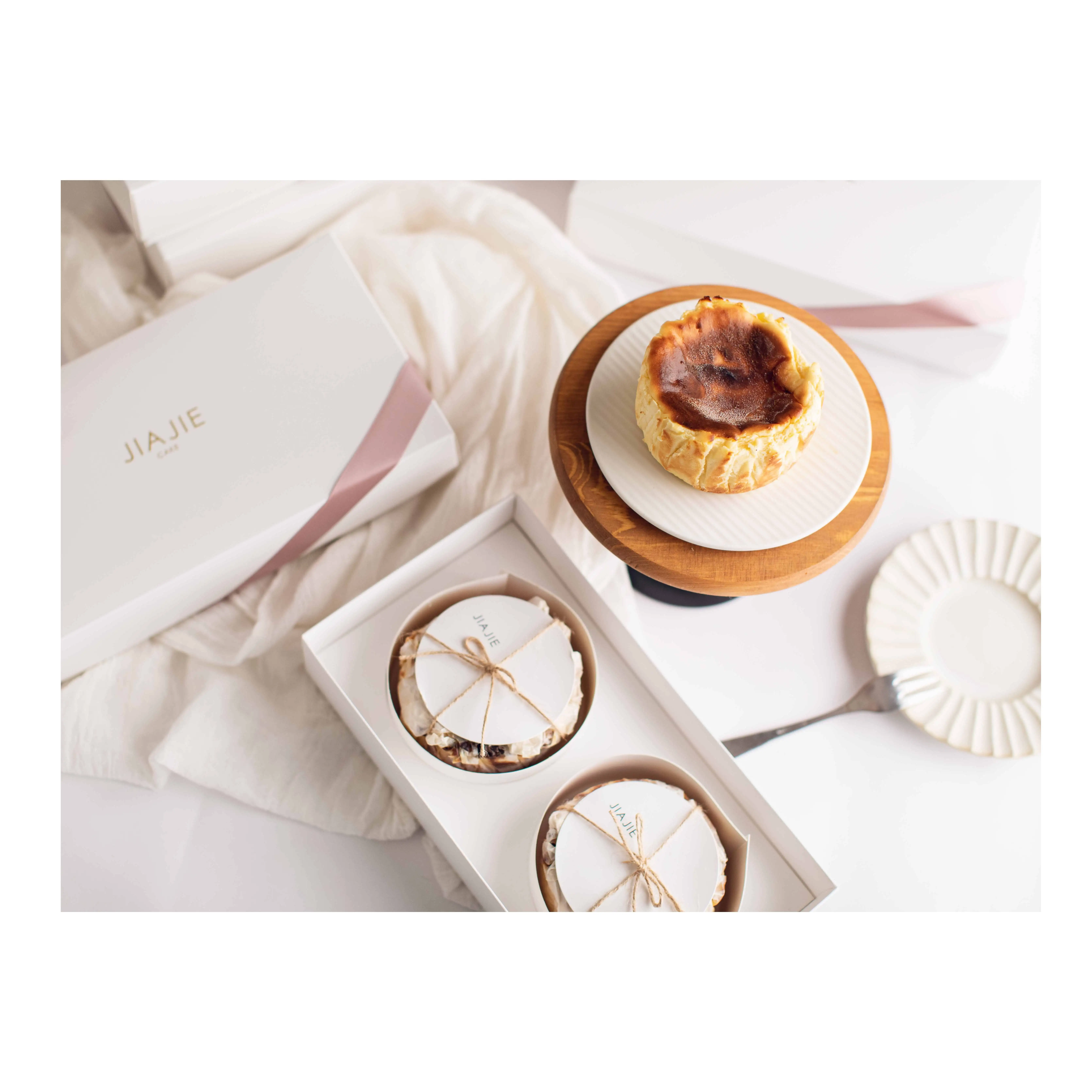 Higher Grade Top Selling Malaysia Round Shape Classic Basque Burnt Cheesecake Flavor Box Packaging 18 Months Shelf Life 0.3kg