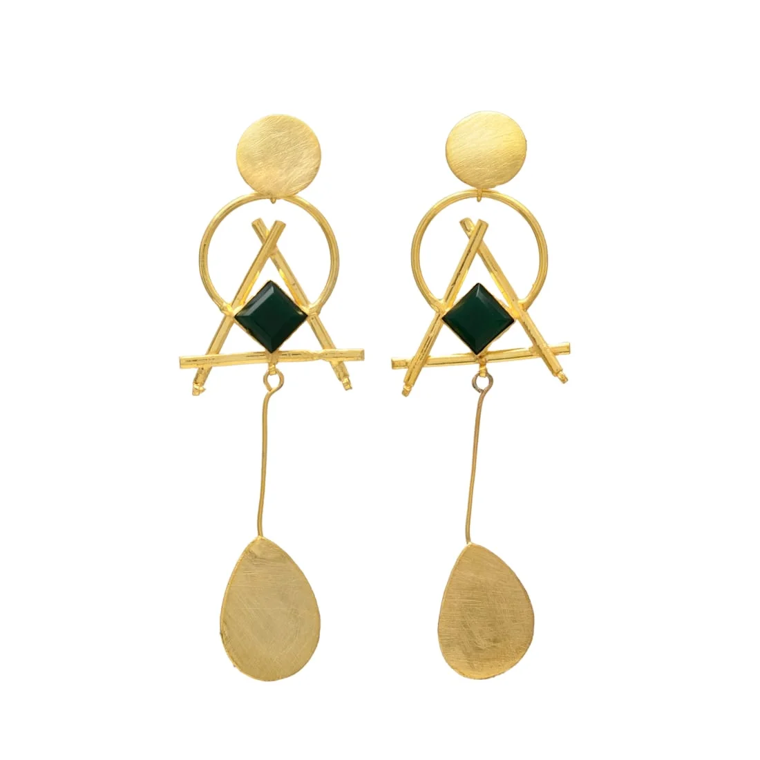 THESE BEAUTIFUL GOLDEN BRASS STATEMENT EARRINGS WERE CREATE WITH A MIXTURE OF BRASS GEOMETRIC SHAPES, THESE LIGHT WEIGHT EARRING