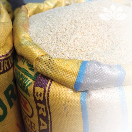 Fresh 100% White Round Grain Rice, polished, loaded in Container Liner Best Quality exporter From USA