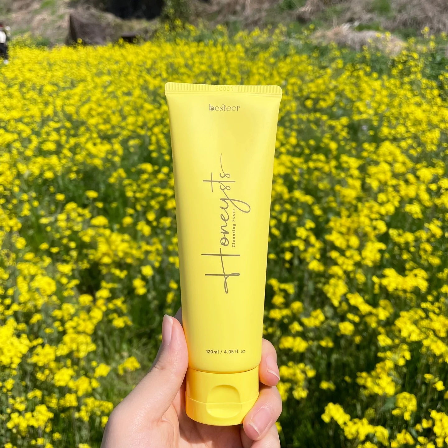 Korean cosmetic JEJU Island Brand New product Exfoliating Hydrating Honey Facial cleanser Foam