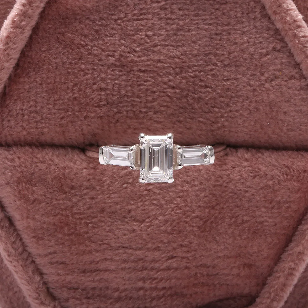 Emerald Cut Fine Jewelry Design Latest Gift Ring for Her, Birthday Party Gift Three Stone Engagement Ring