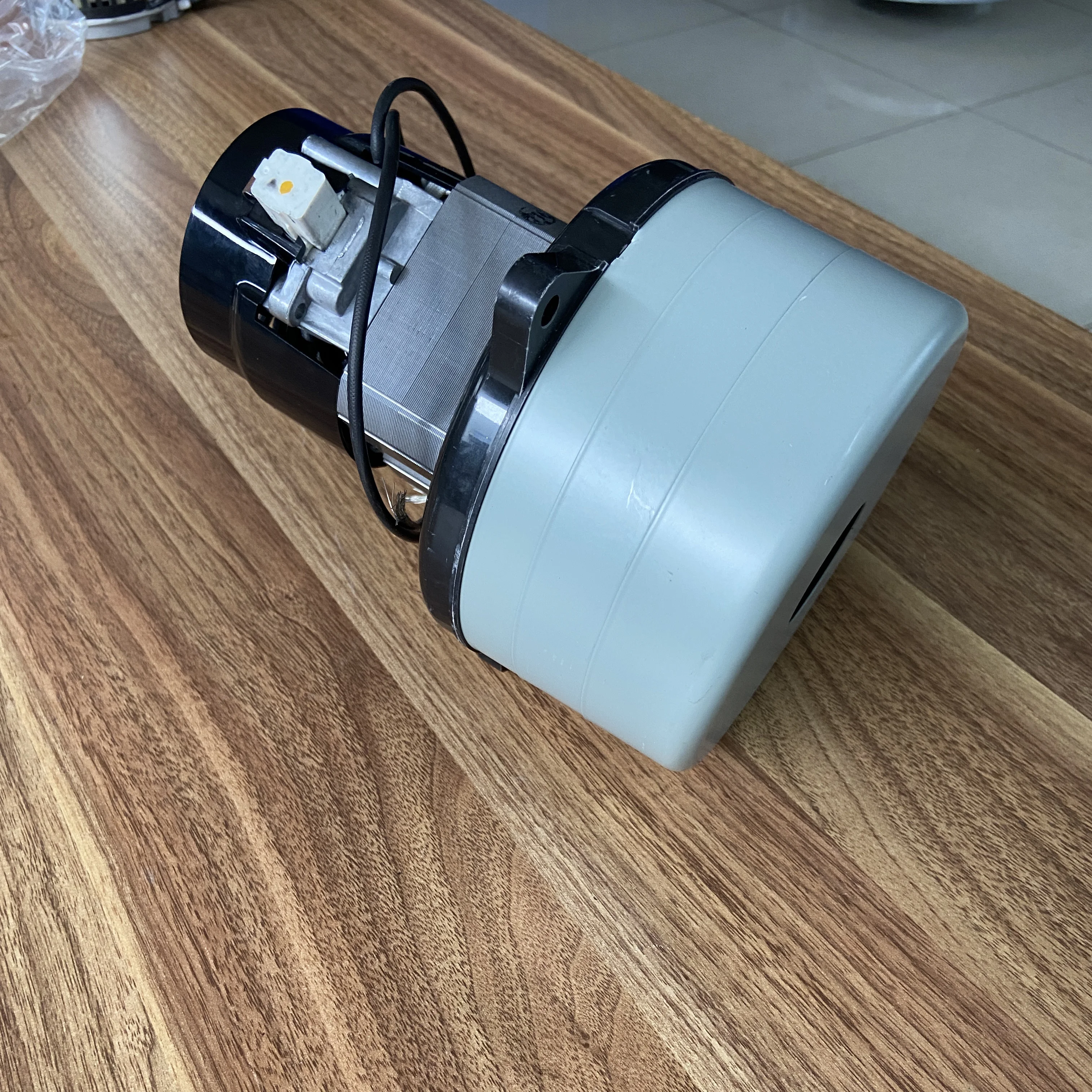 Gaoge Manufacturer AMETEK Floorcare and Cleaner Motors 24V 500W Vacuum Motor for Floor Scrubber Cleaner Machine