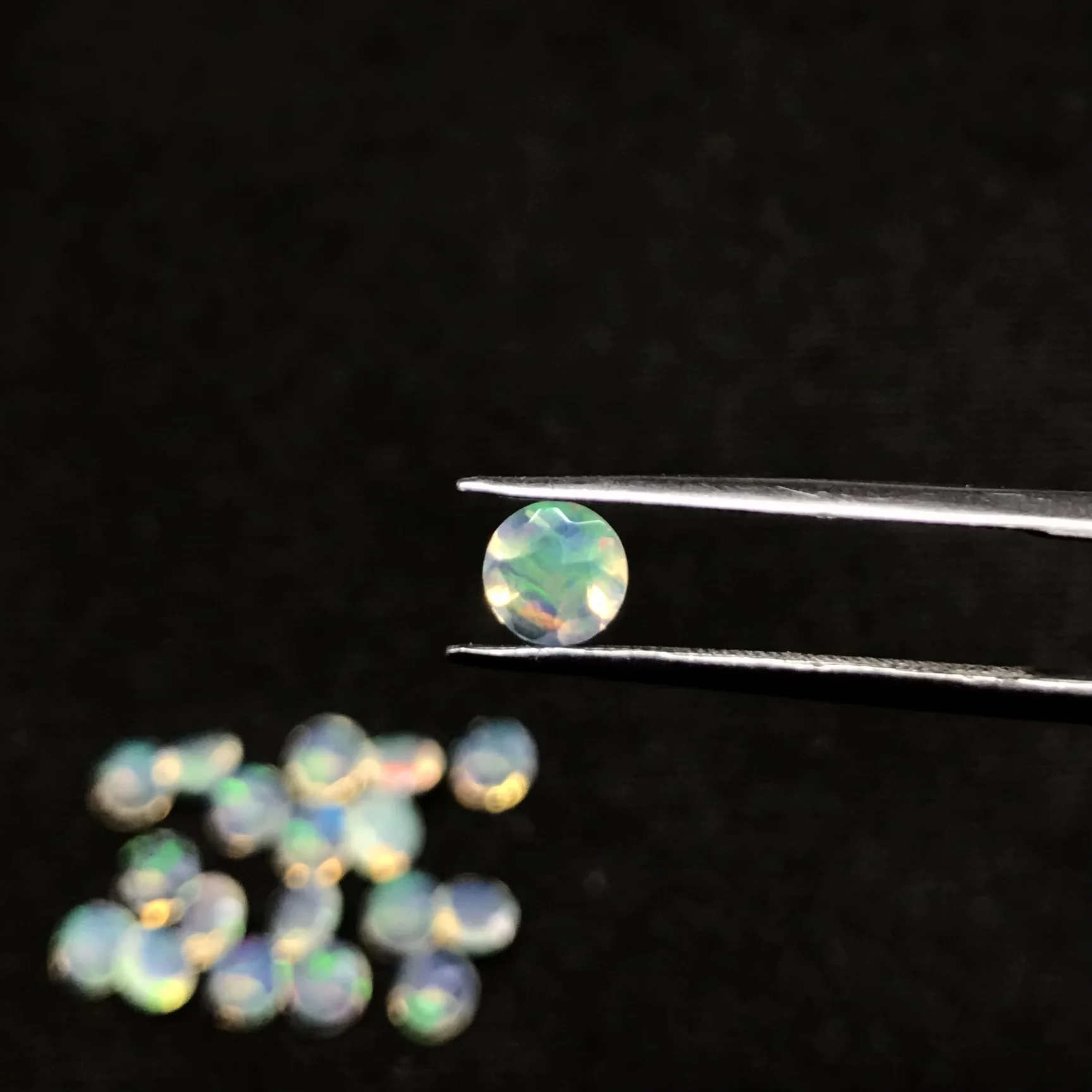 IGI 7mm 8mm Natural Ethiopian Opal Gemstone Round Faceted Loose Gemstone Fire Opal Natural For Jewelry Making Calibrated Stones