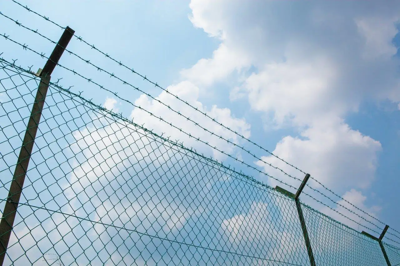 Premium-grade direct factory price cyclone wire fence price Chain Wire Fence with galvanized or PVC coating