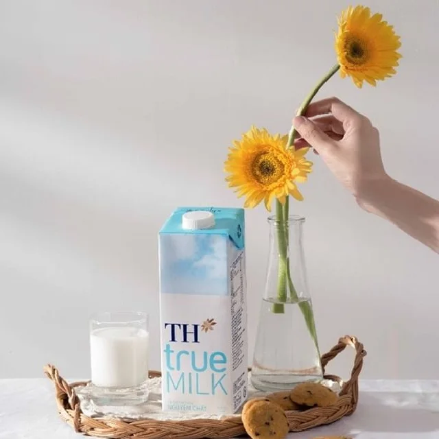 TH True Milk UHT Pure Fresh Milk 1000ml Natural Sweetness Direct Use Box Packaging Sterilized Whole Milk
