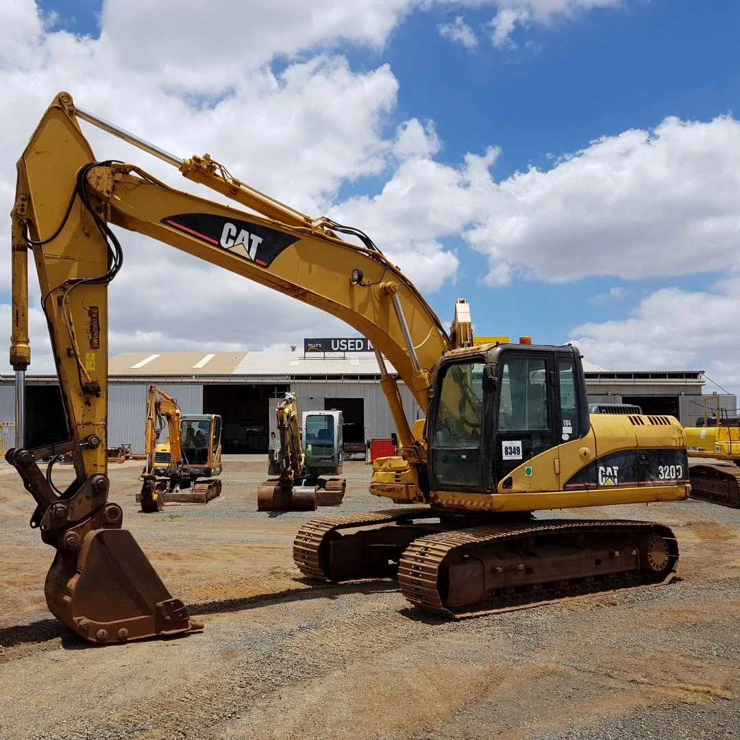 used Cat 330C crawler excavator large mining excavator caterpillar 330C excavator Made in UK Available For Cheap Price