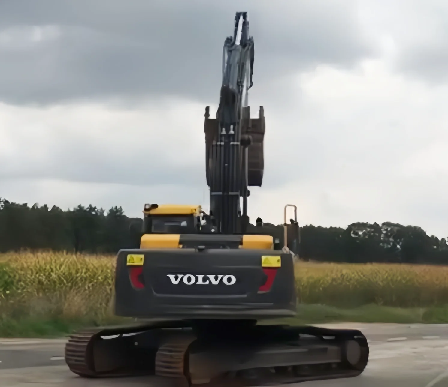 VOLVO used excavator EC220 for sale, quality assurance, affordable price, Ready to Work used excavator 22 ton