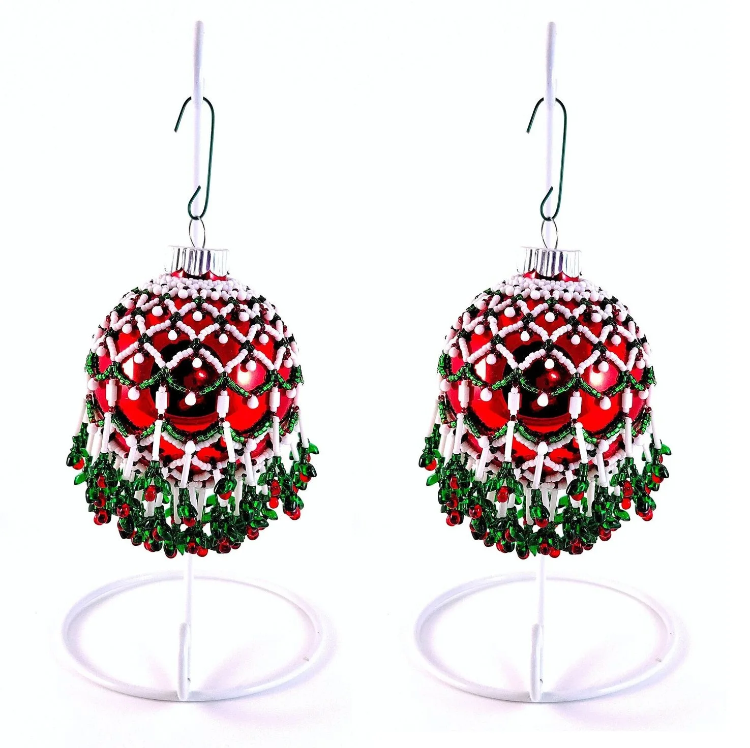 Seed beads and beaded Christmas ornaments for gift giving Top Beaded Christmas ball ornaments For Christmas Tree