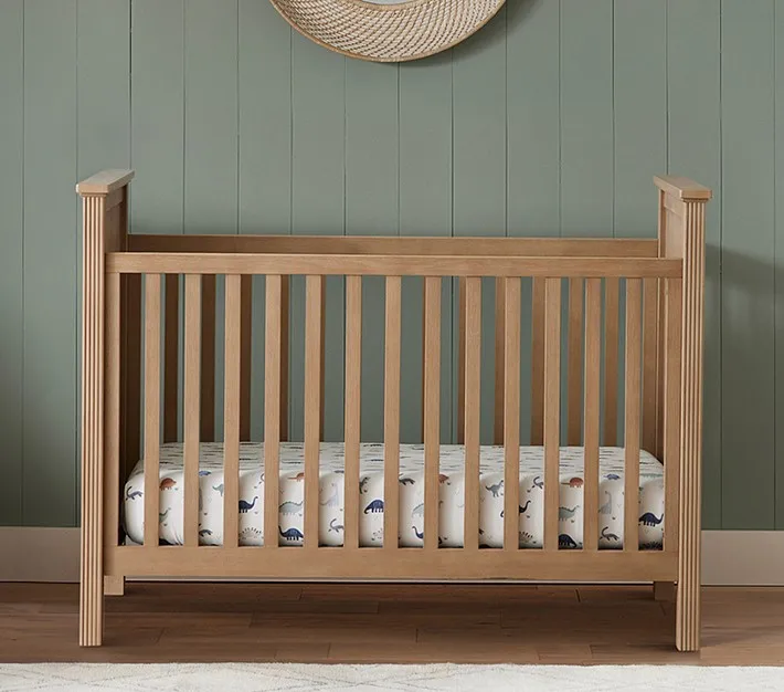 OEM Modern Simple Natural Solid Wood Crib for Home Bedroom School for Children and Babies Safe for Children