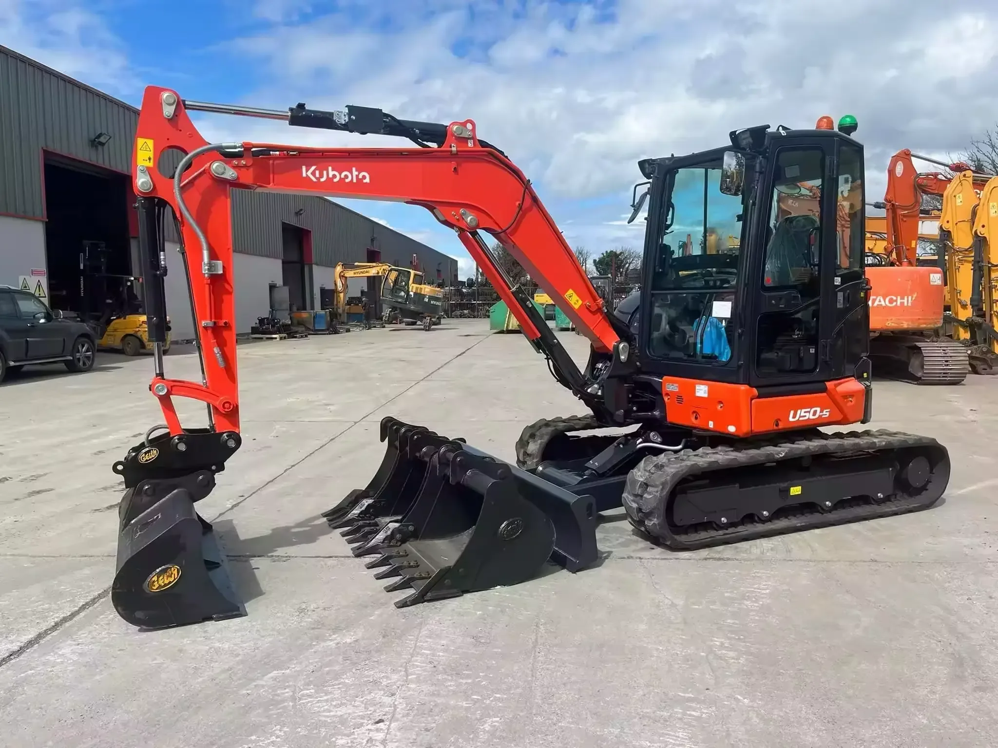 Authentic Kubota U50-5 Mini Excavator Factory Supply Used 3 Ton Operating Weight Mitsubishi Gearbox Pump Motor-Core Included