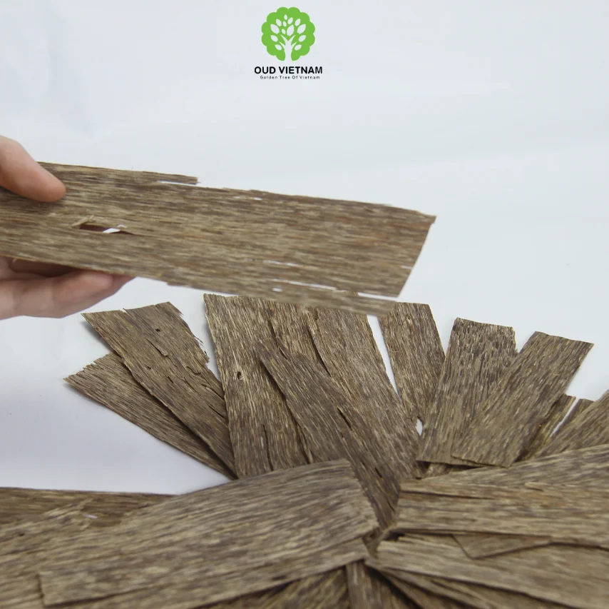 TRIPLE SUPER 1 SIDE FLAT OUD FROM PURE OUD VIETNAM WITH GOOD HANDCRAFT METHOD