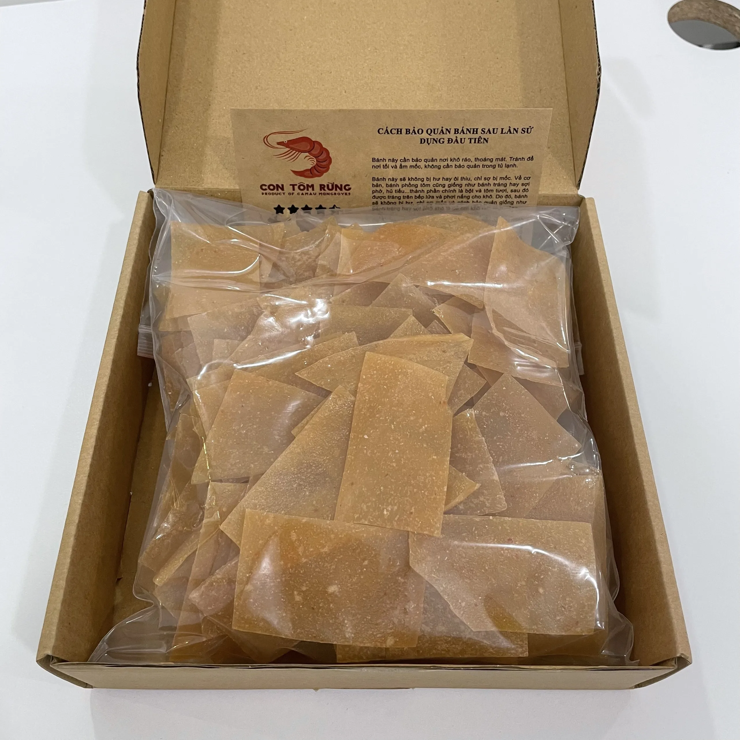 Vietnam 500gr Natural Red Fresh Seafood Snacks Salty Crispy Puff Cake Prawn Cracker Shrimp Chips In Box Packaging