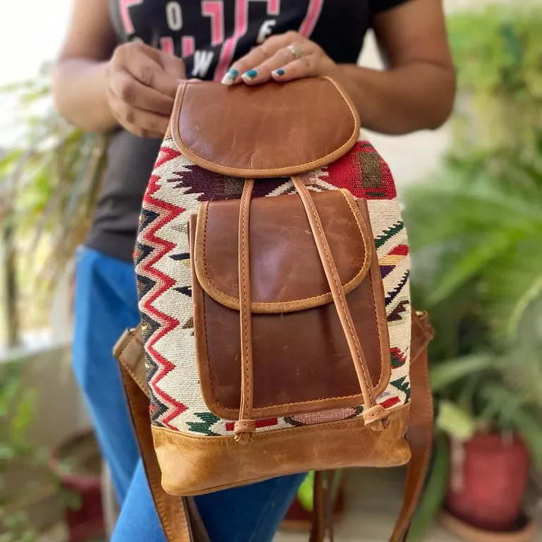 Trend Fashionable Women Large Capacity Laptop Bags Backpack Pastoral Style Colorful Print Casual Backpack For Women Leather Bags