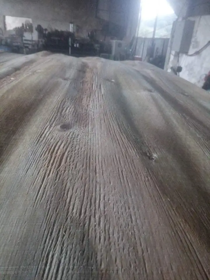 Wholesaler Acacia Eucalyptus Pine Core Veneer Material for Plywood Vietnam Manufacturer