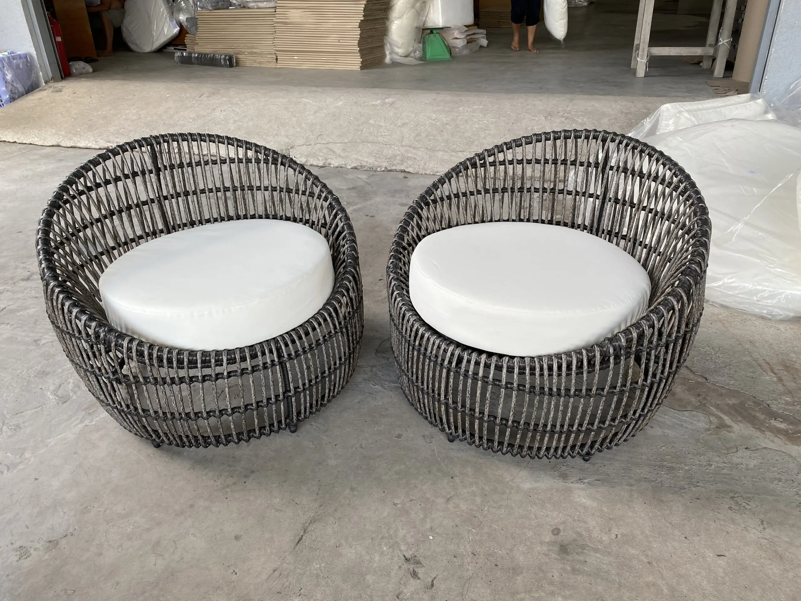 Garden Furniture Outdoor  Wicker Garden Outdoor Rattan Wicker Single Sofa Black Waterproof Cushion with zipper made in Vietnam