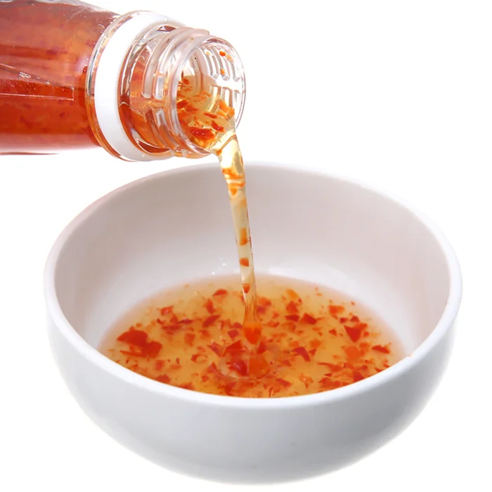 High Quality Condiment HACCP One Year Shelf Life Red Orange Delicious Taste Vegan Paprika Red Chili Fish Sauce In Box Packaging