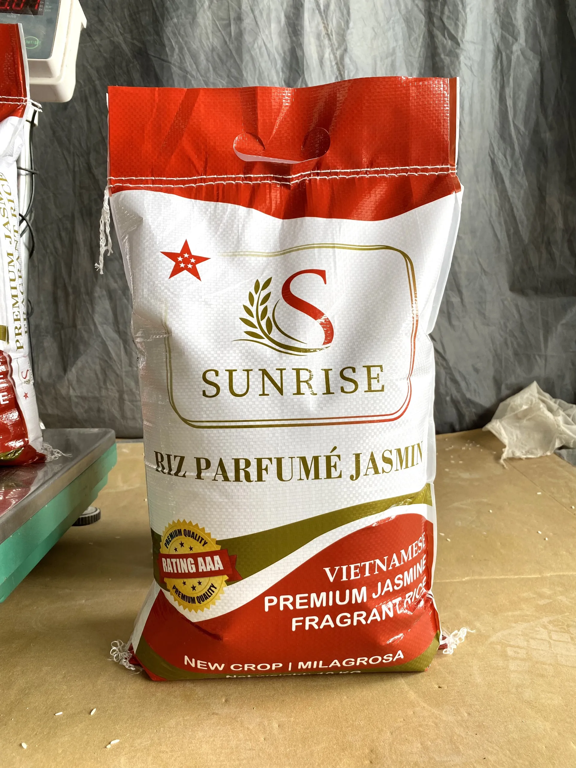 Jasmine Rice 5% broken Long Grain High Quality Export Purchase - Vietnam rice riz riso - WhatsApp/Viber:+84-975807426 Lucy