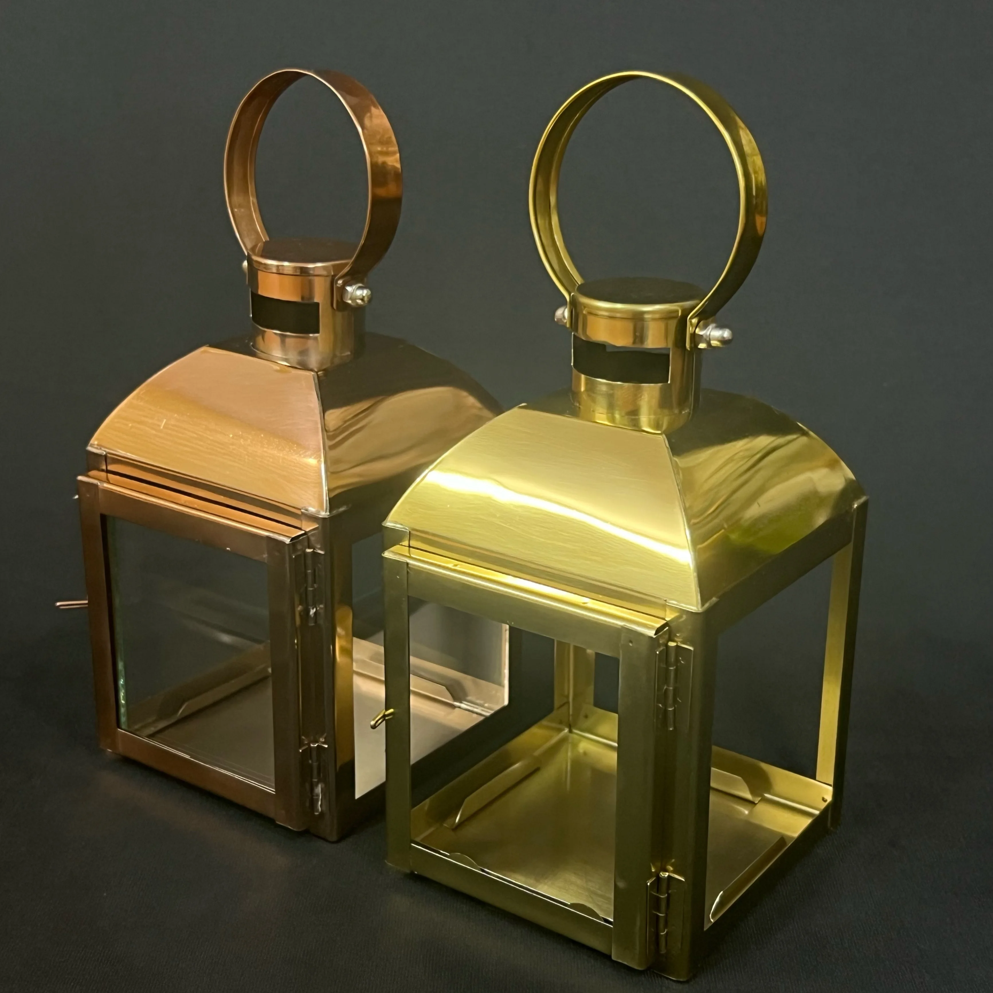 High Quality Shiny Metal Mini Tea Light Candle Lanterns Multiple Designs for Home Decorations as Pillar Holders