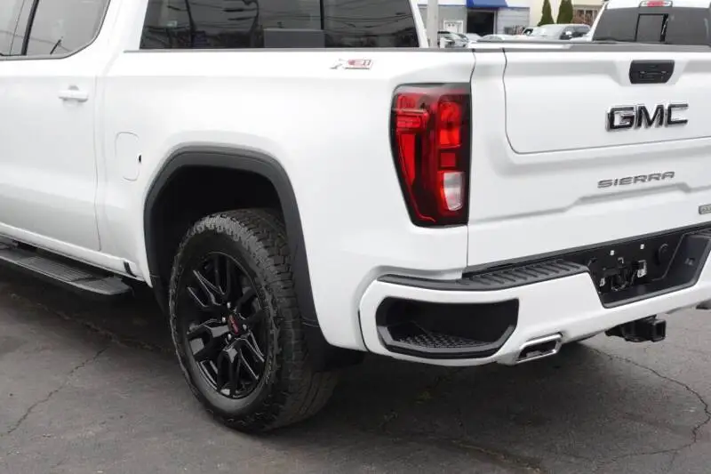 2022 GMC Sierra (23).jpg