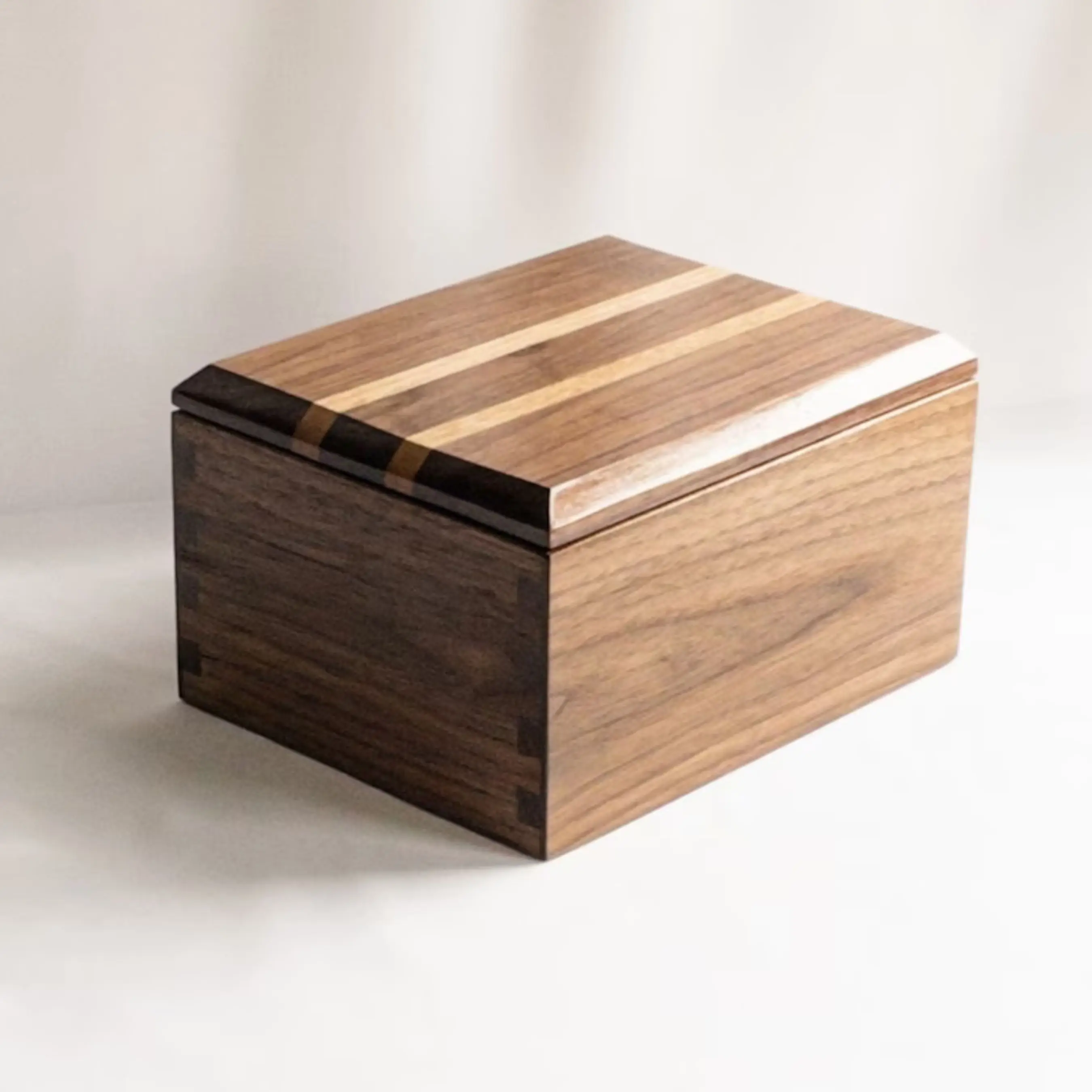 agate Hot Sales Decorative Natural Wooden Storage Box Handcrafted Design Natural Wood Box Acacia Wood Box