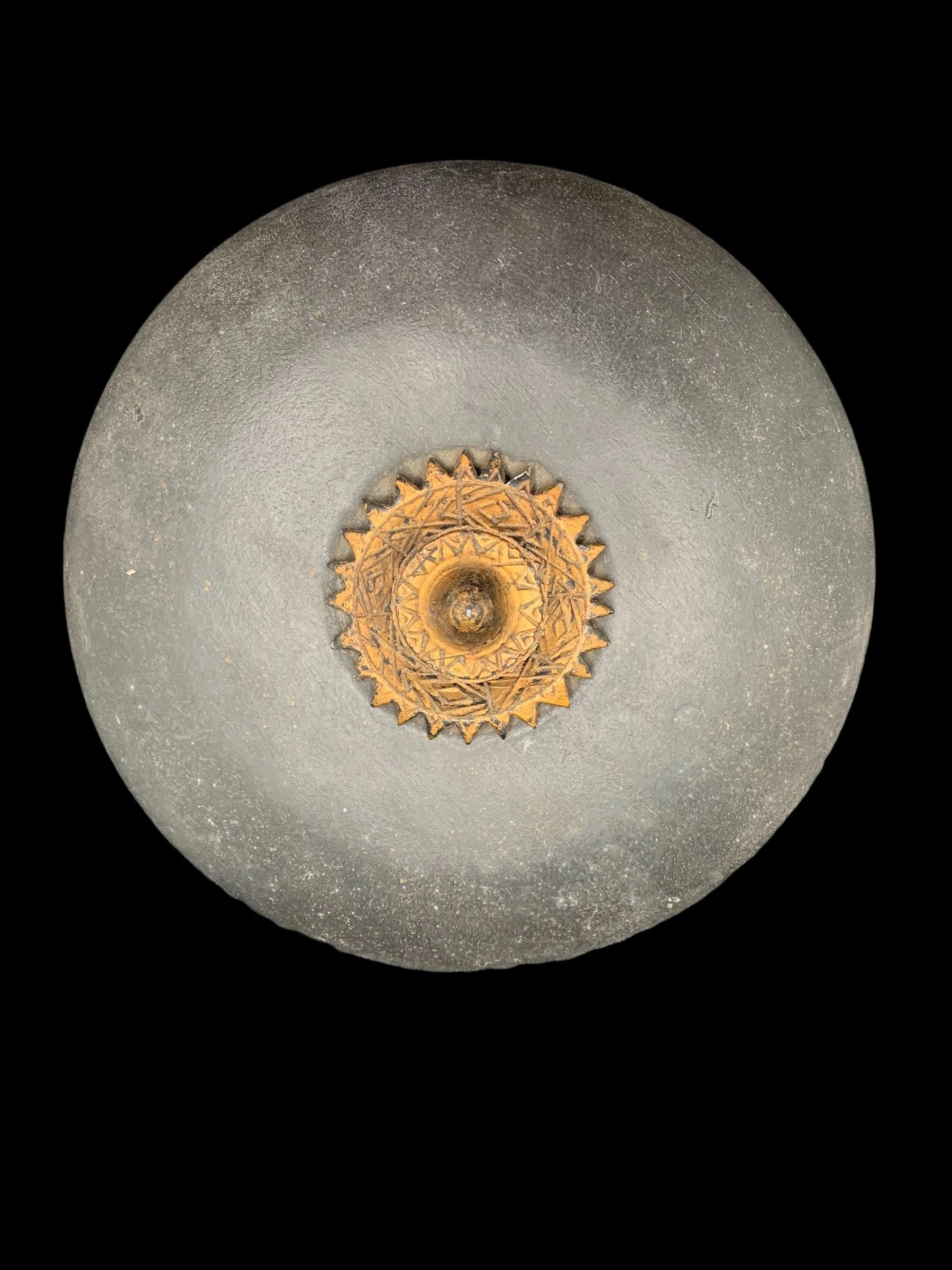 Thai Lacquer Ware For Receptacle for Betel Low Round Shape With Lid Decorate Top with wooden lacquer Gild  For Collect