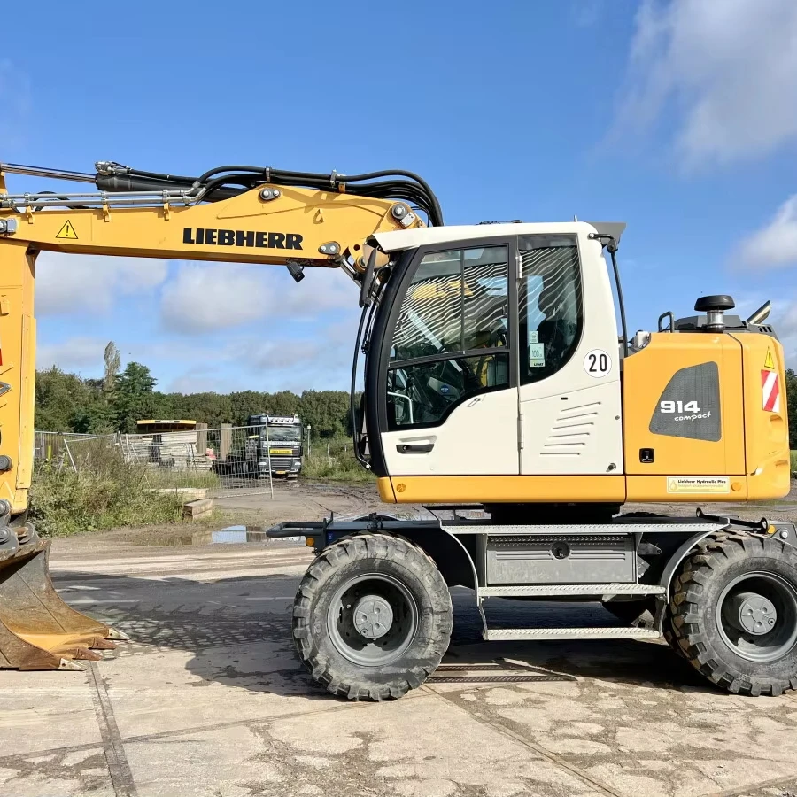 LIEBHERR A914 Wheel Excavator Core Components with Cat Engine and PLC Premium Mobile Equipment
