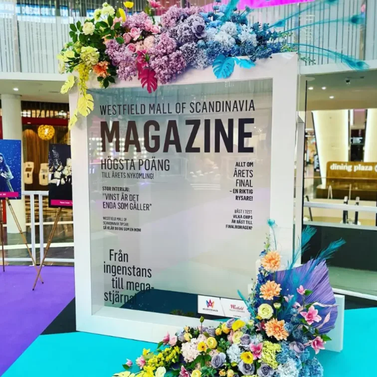 Magazine photo kiosk Background box Fashion photo kiosk with LED lights