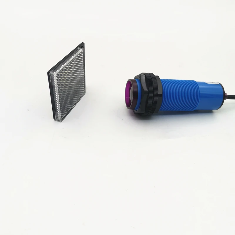 M30 retroreflective type photoelectric sensor AC 2 WIRES NO or NC thinner with mirror reflect switch distance 3m