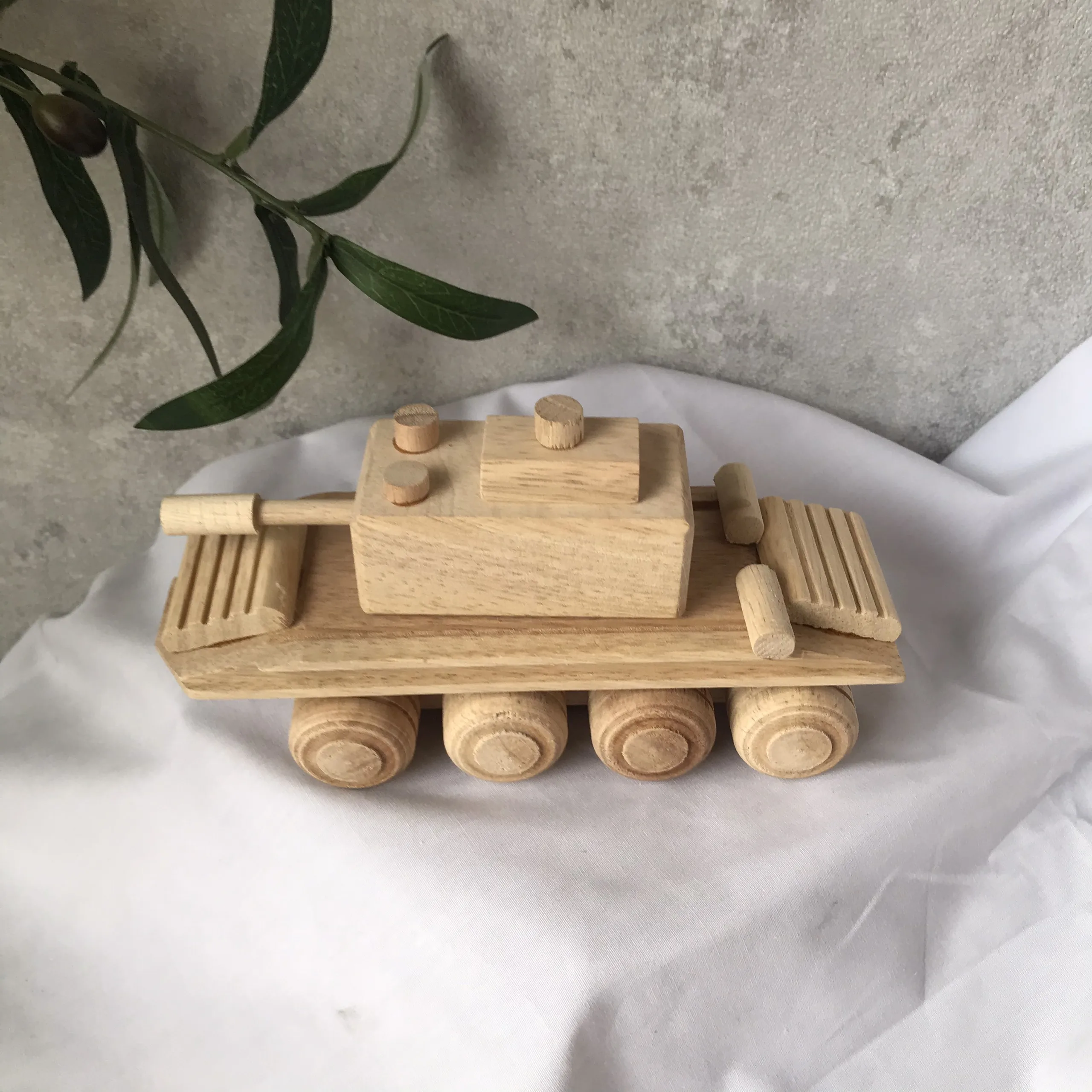 Ecological Wooden Toy Army Tanks